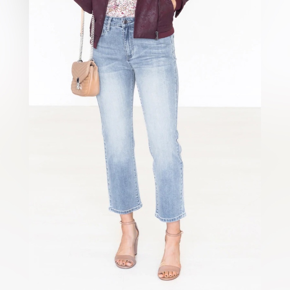 EXCELLENT USED CONDITION- Grace & Lace size 4-Mel's Fav Straight Leg Crop Denim